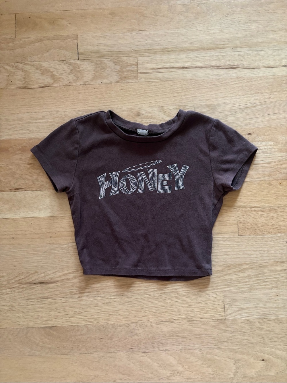Garage Brown "HONEY" Graphic Crop Tee